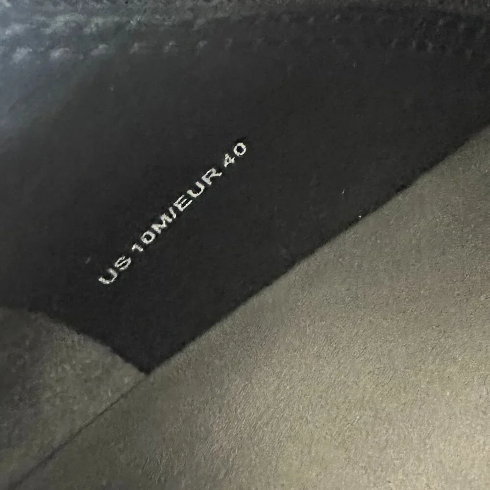 Vince size 10